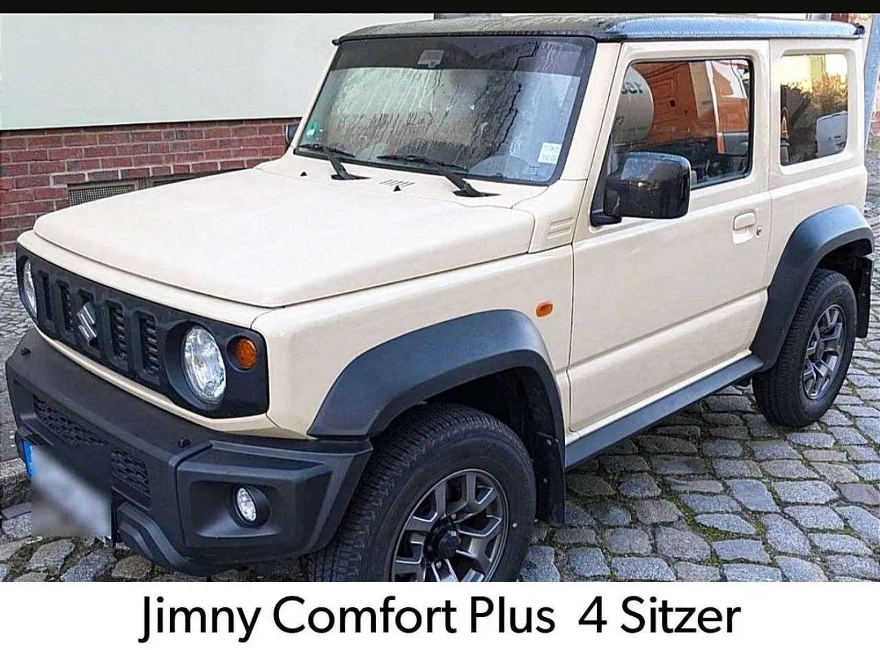 Photo 1 : Suzuki Jimny 2019 Petrol