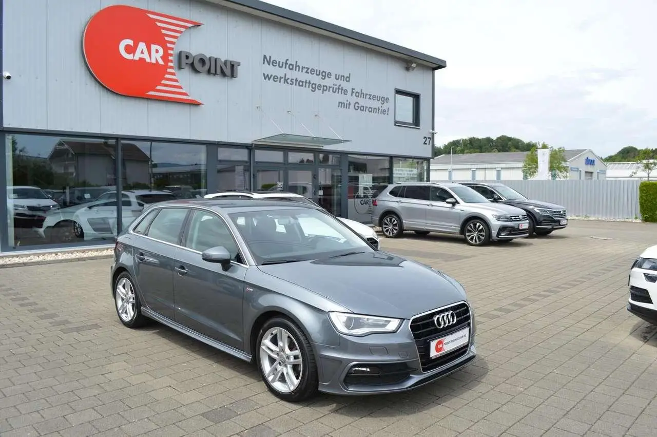 Photo 1 : Audi A3 2016 Petrol