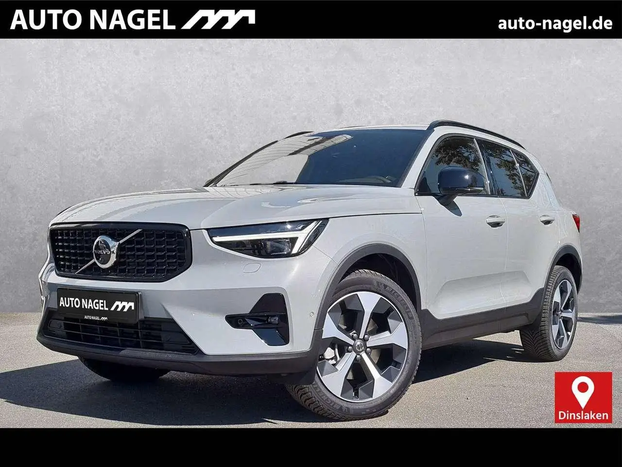 Photo 1 : Volvo Xc40 2024 Petrol