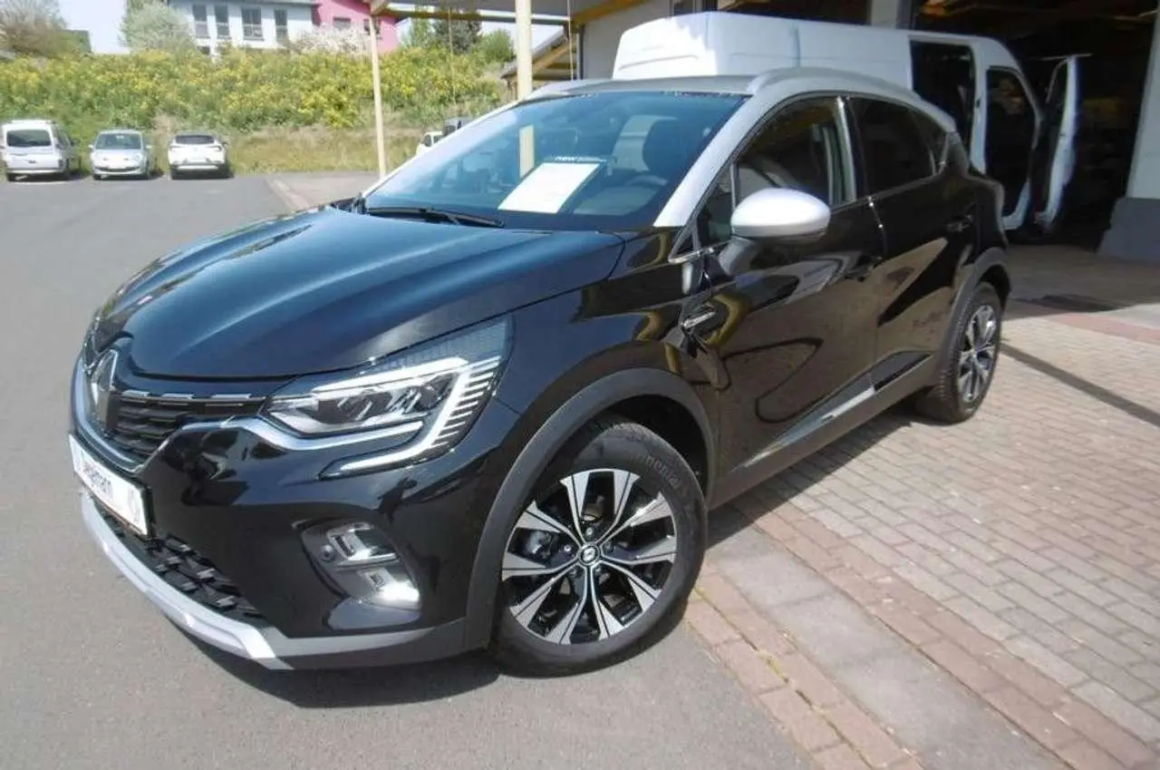 Photo 1 : Renault Captur 2023 Essence