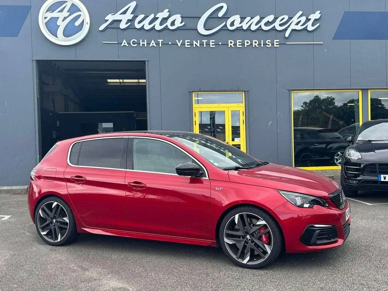 Photo 1 : Peugeot 308 2019 Petrol