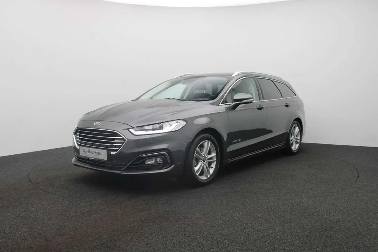 Photo 1 : Ford Mondeo 2019 Hybrid