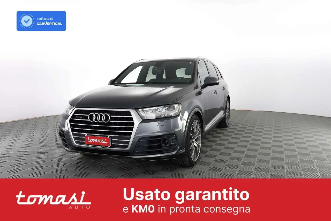 Photo 1 : Audi Q7 2018 Hybride