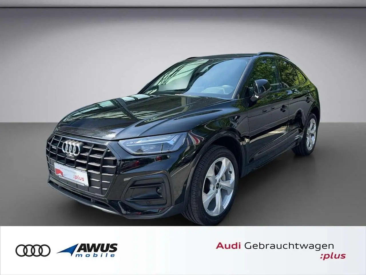 Photo 1 : Audi Q5 2022 Hybride