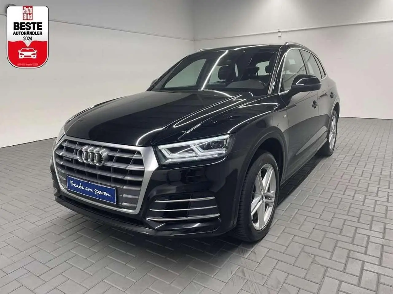 Photo 1 : Audi Q5 2017 Essence