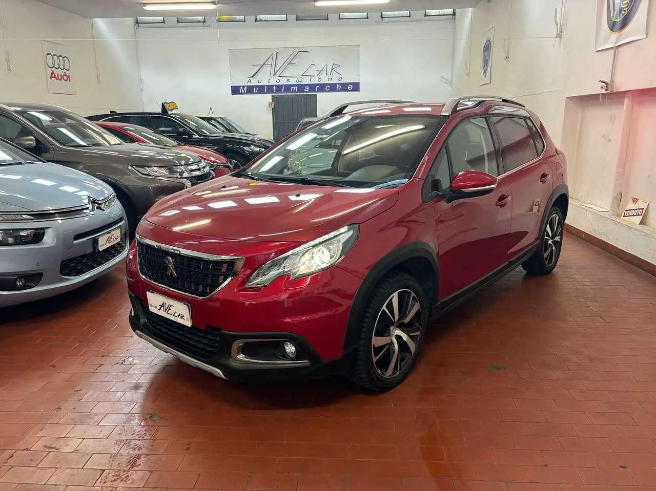 Photo 1 : Peugeot 2008 2018 Petrol