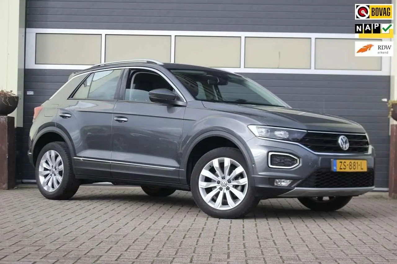 Photo 1 : Volkswagen T-roc 2019 Petrol