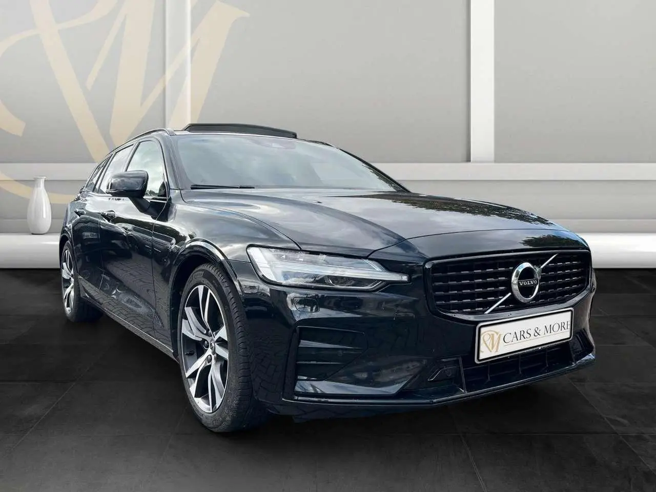 Photo 1 : Volvo V60 2021 Essence