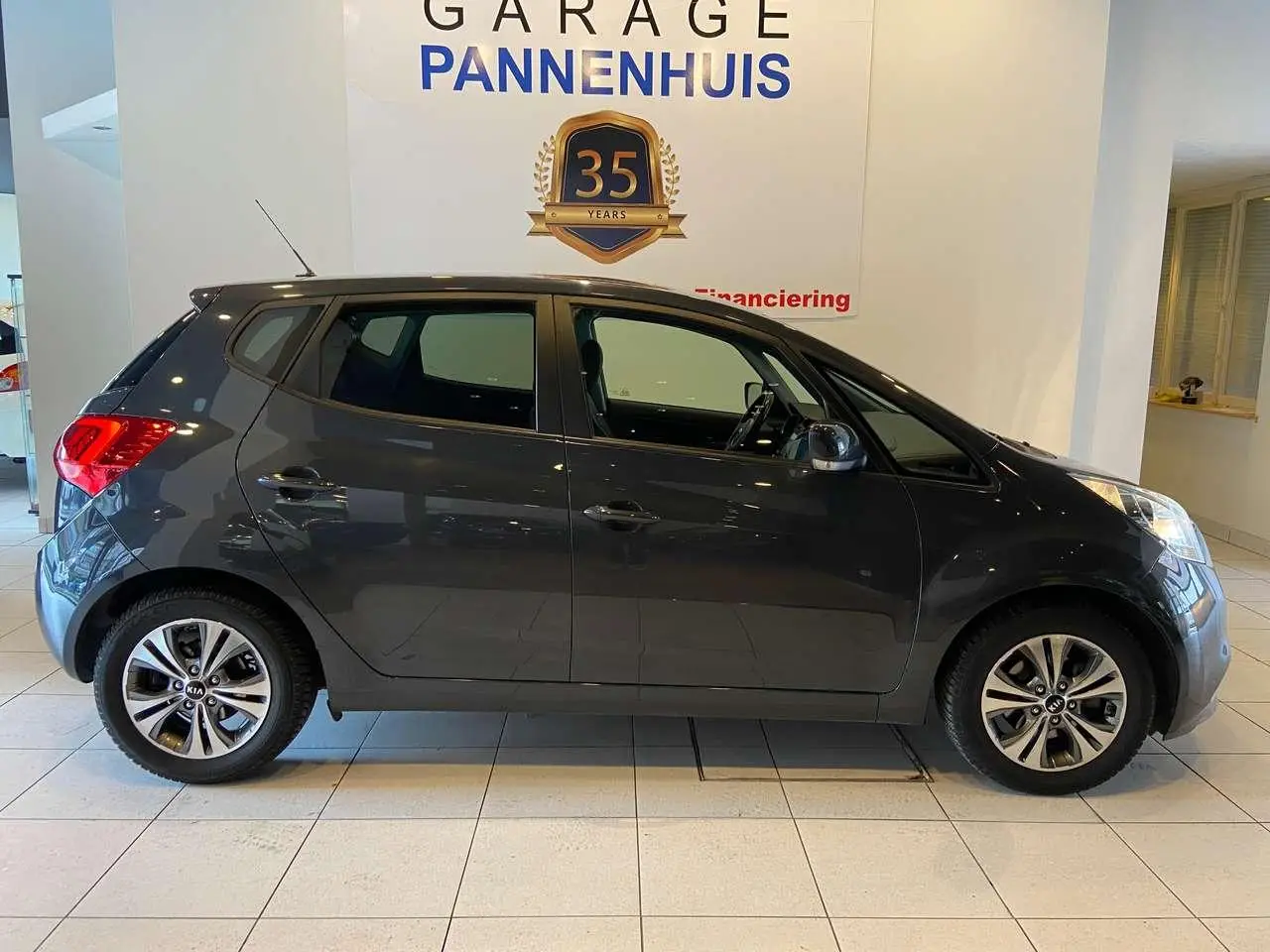 Photo 1 : Kia Venga 2019 Petrol