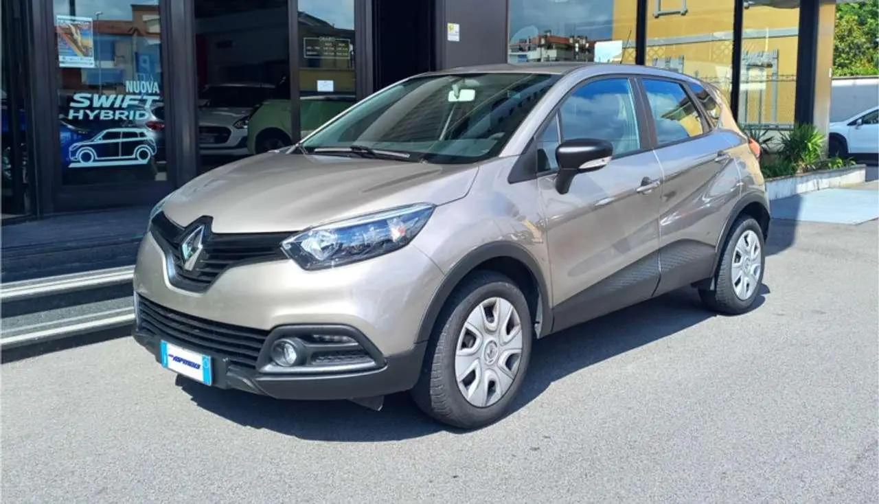 Photo 1 : Renault Captur 2015 Essence