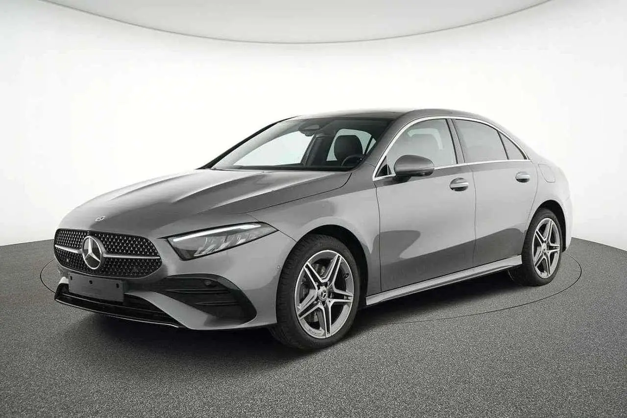 Photo 1 : Mercedes-benz Classe A 2023 Hybride