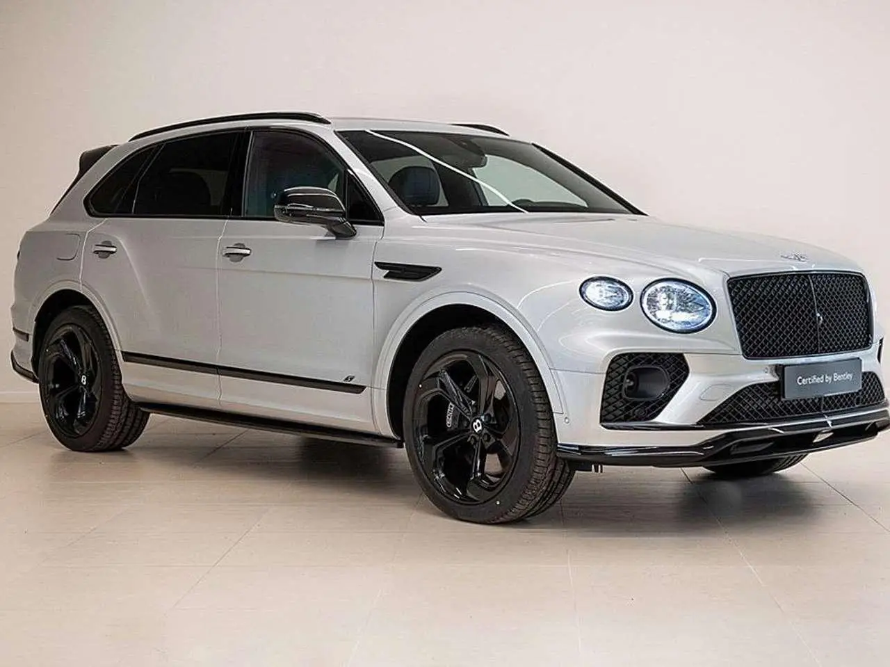 Photo 1 : Bentley Bentayga 2023 Essence