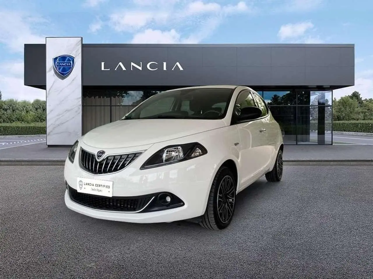 Photo 1 : Lancia Ypsilon 2022 Petrol