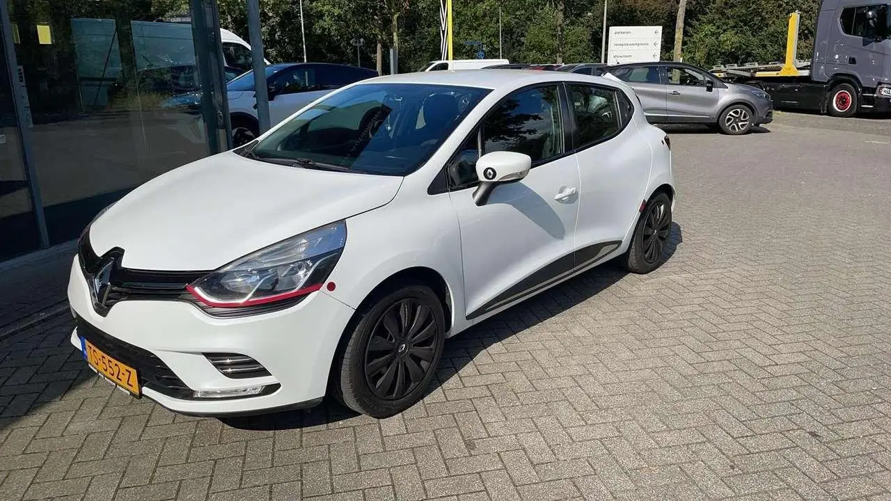 Photo 1 : Renault Clio 2017 Petrol