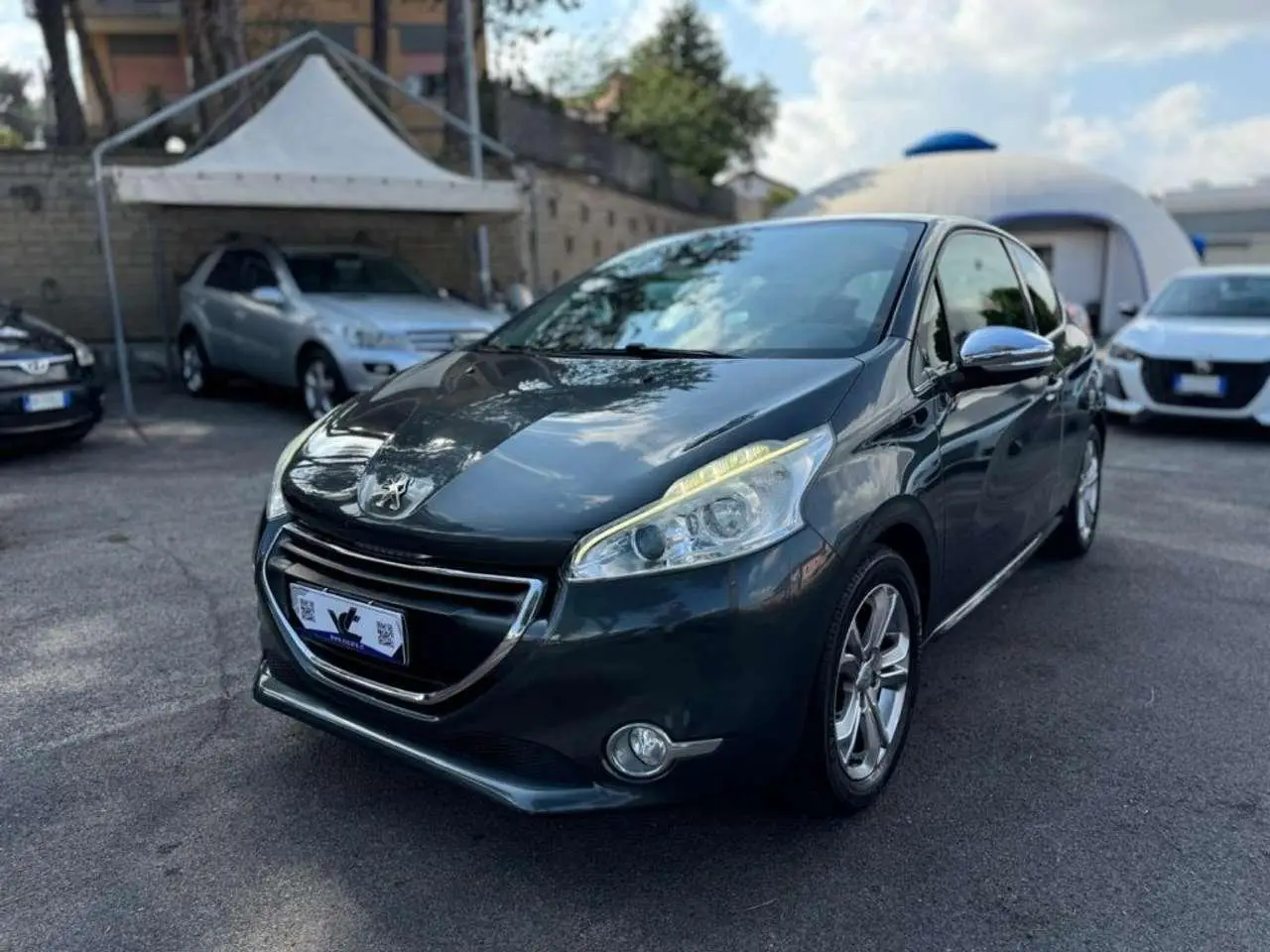 Photo 1 : Peugeot 208 2015 Petrol