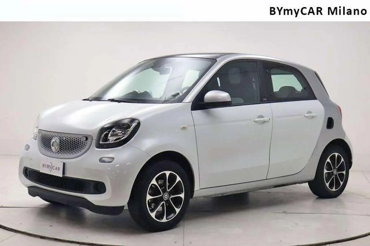 Photo 1 : Smart Forfour 2015 Petrol