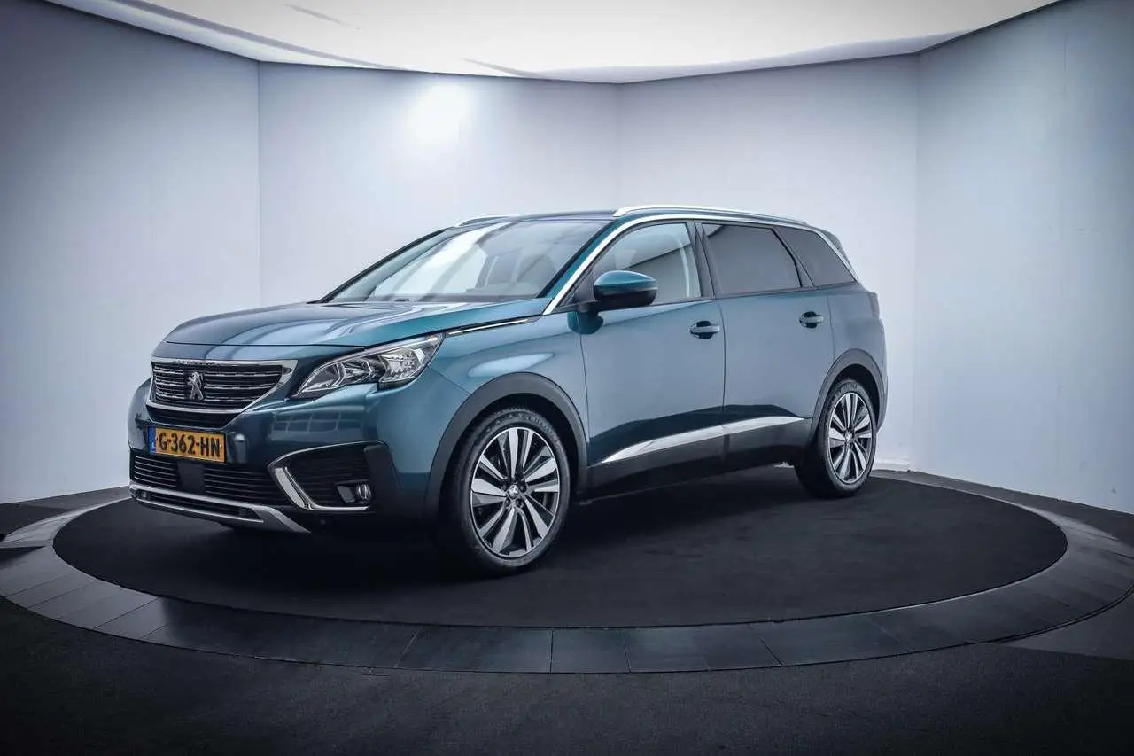 Photo 1 : Peugeot 5008 2019 Petrol