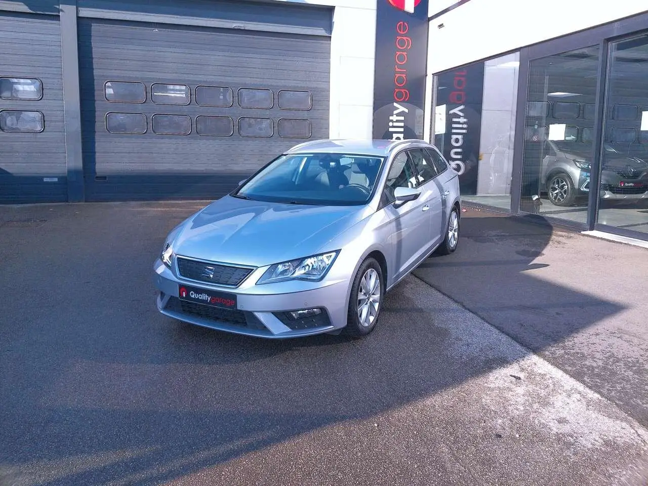 Photo 1 : Seat Leon 2019 Petrol