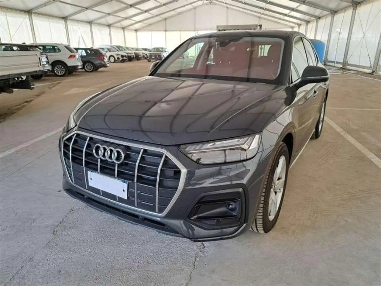 Photo 1 : Audi Q5 2023 Hybrid