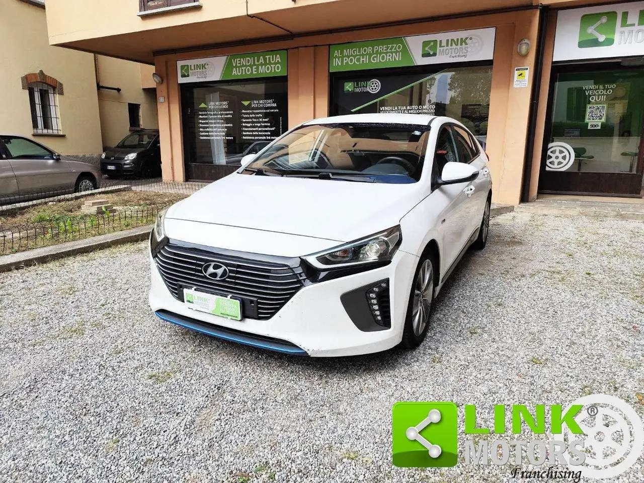 Photo 1 : Hyundai Ioniq 2016 Hybrid