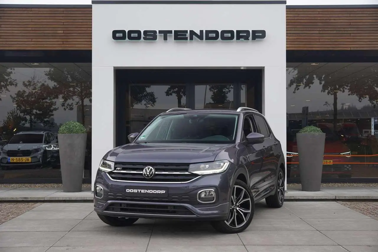 Photo 1 : Volkswagen T-cross 2023 Essence