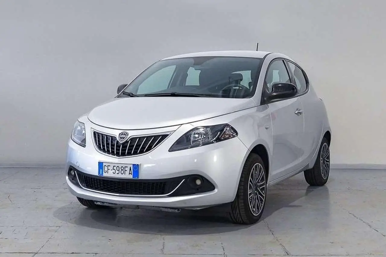 Photo 1 : Lancia Ypsilon 2021 Hybrid