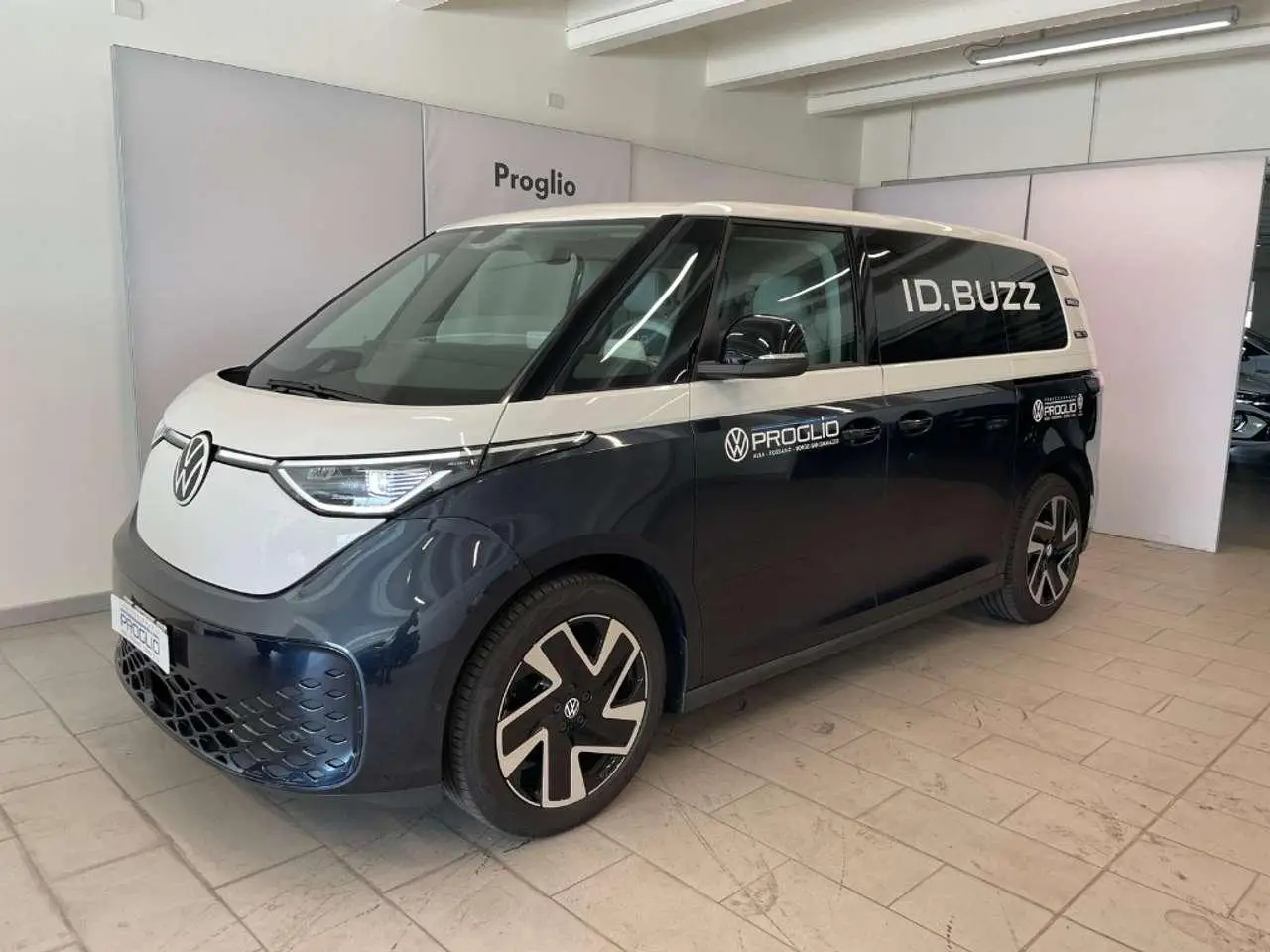 Photo 1 : Volkswagen Id. Buzz 2023 Électrique