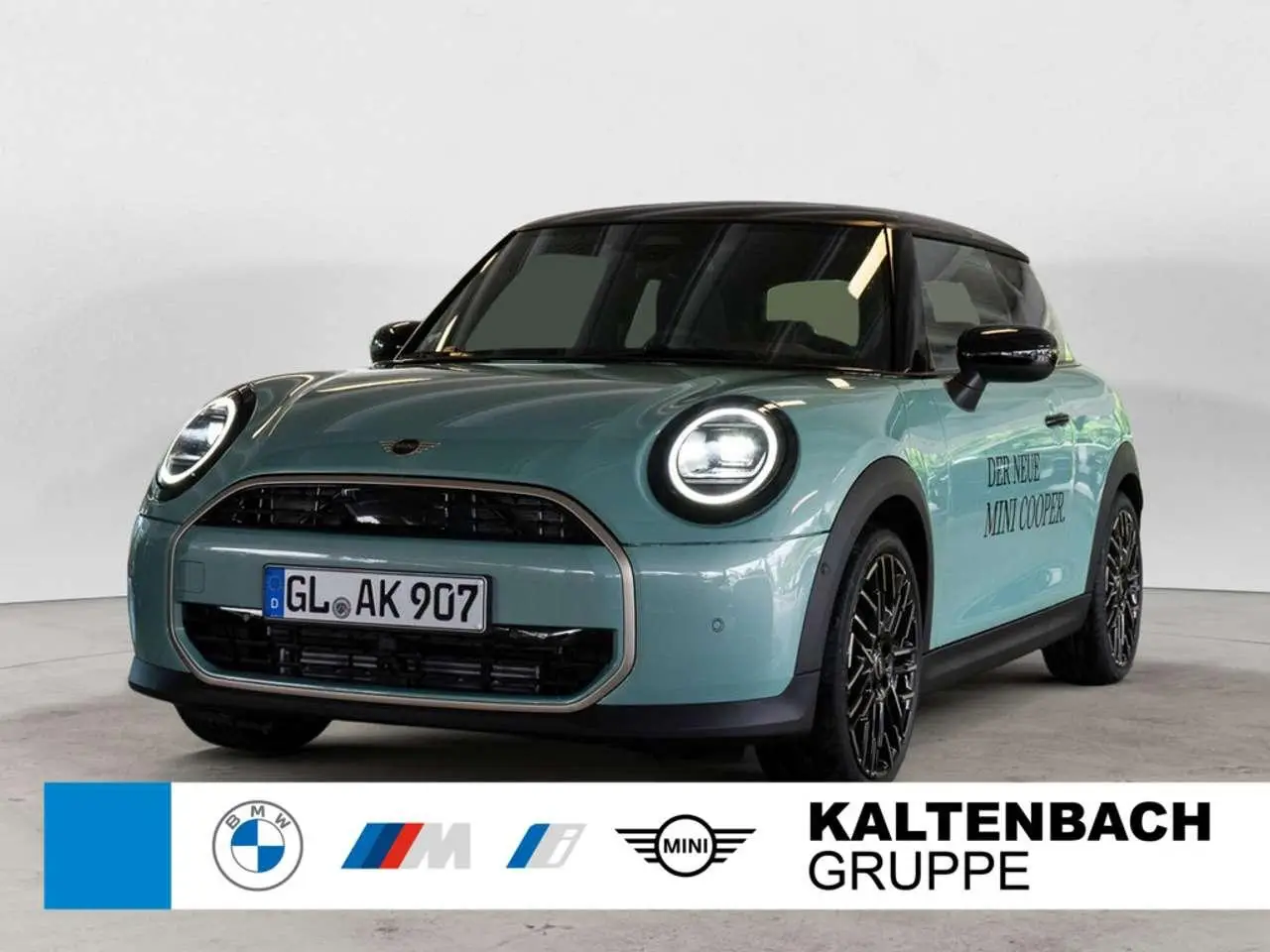 Photo 1 : Mini Cooper 2024 Petrol