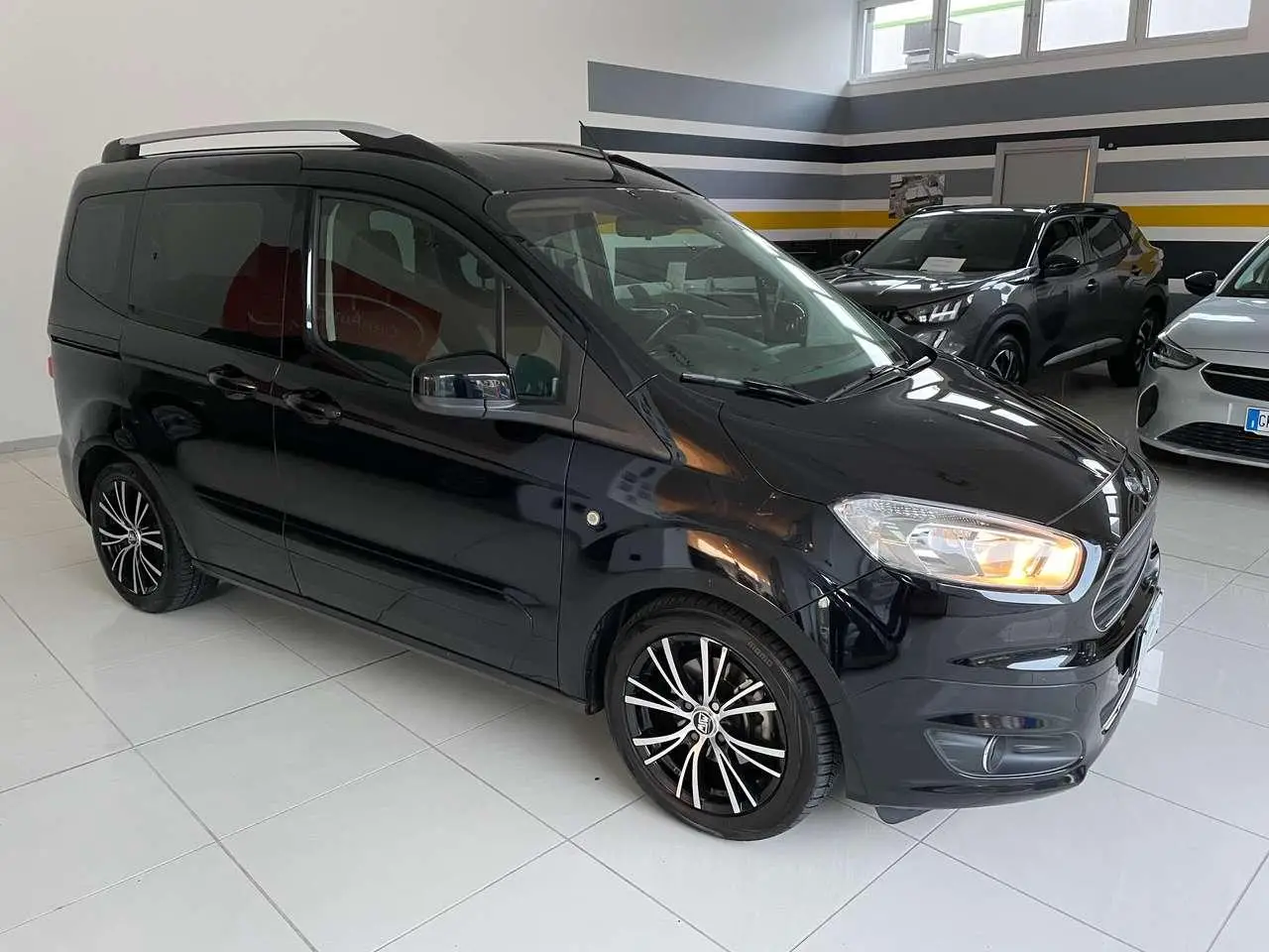 Photo 1 : Ford Tourneo 2016 Diesel