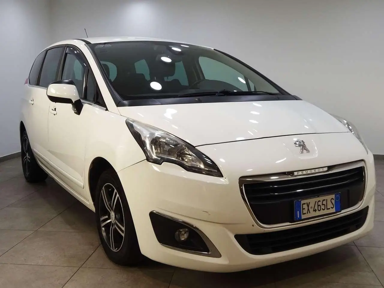 Photo 1 : Peugeot 5008 2014 Diesel