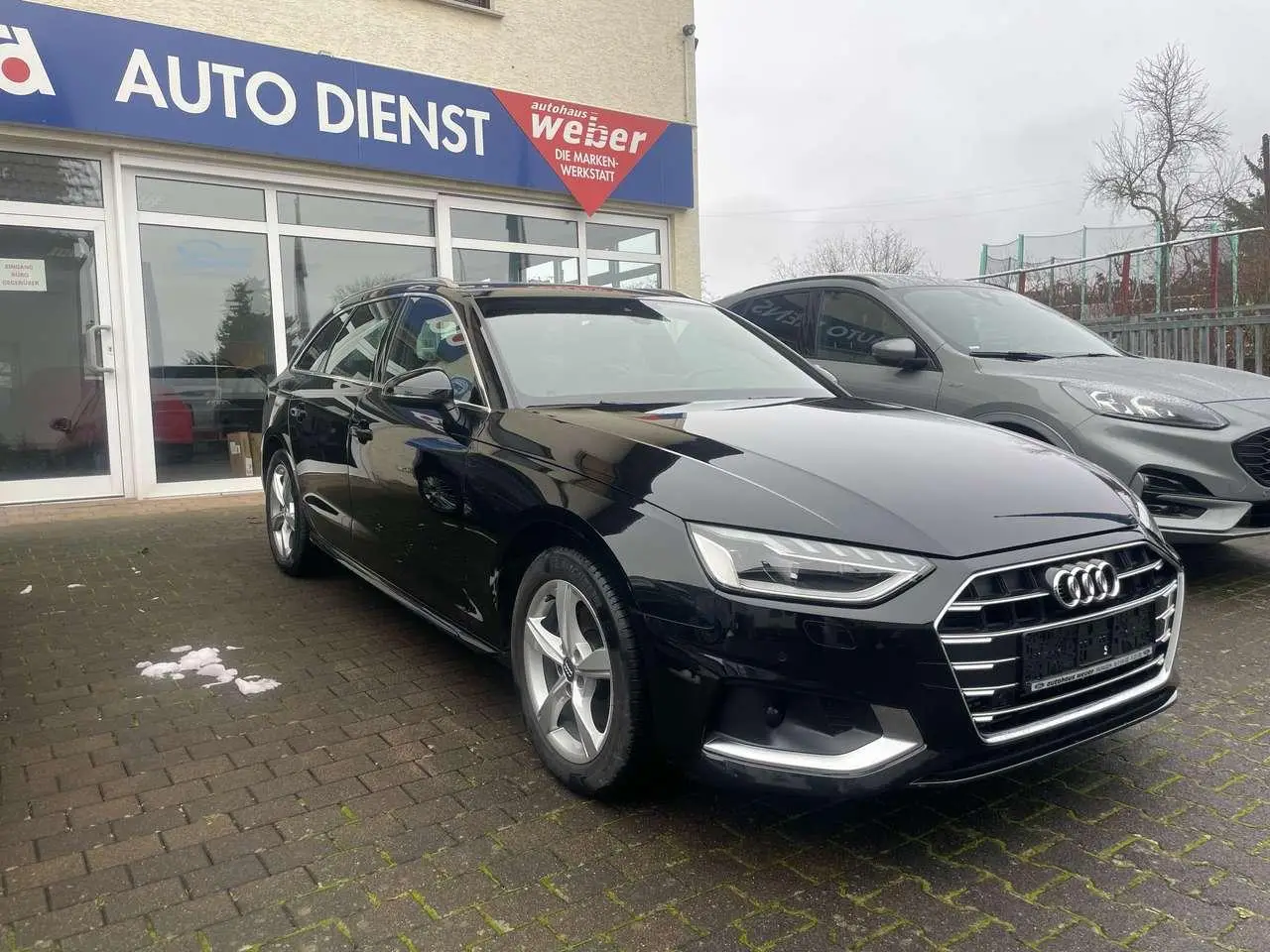 Photo 1 : Audi A4 2019 Petrol