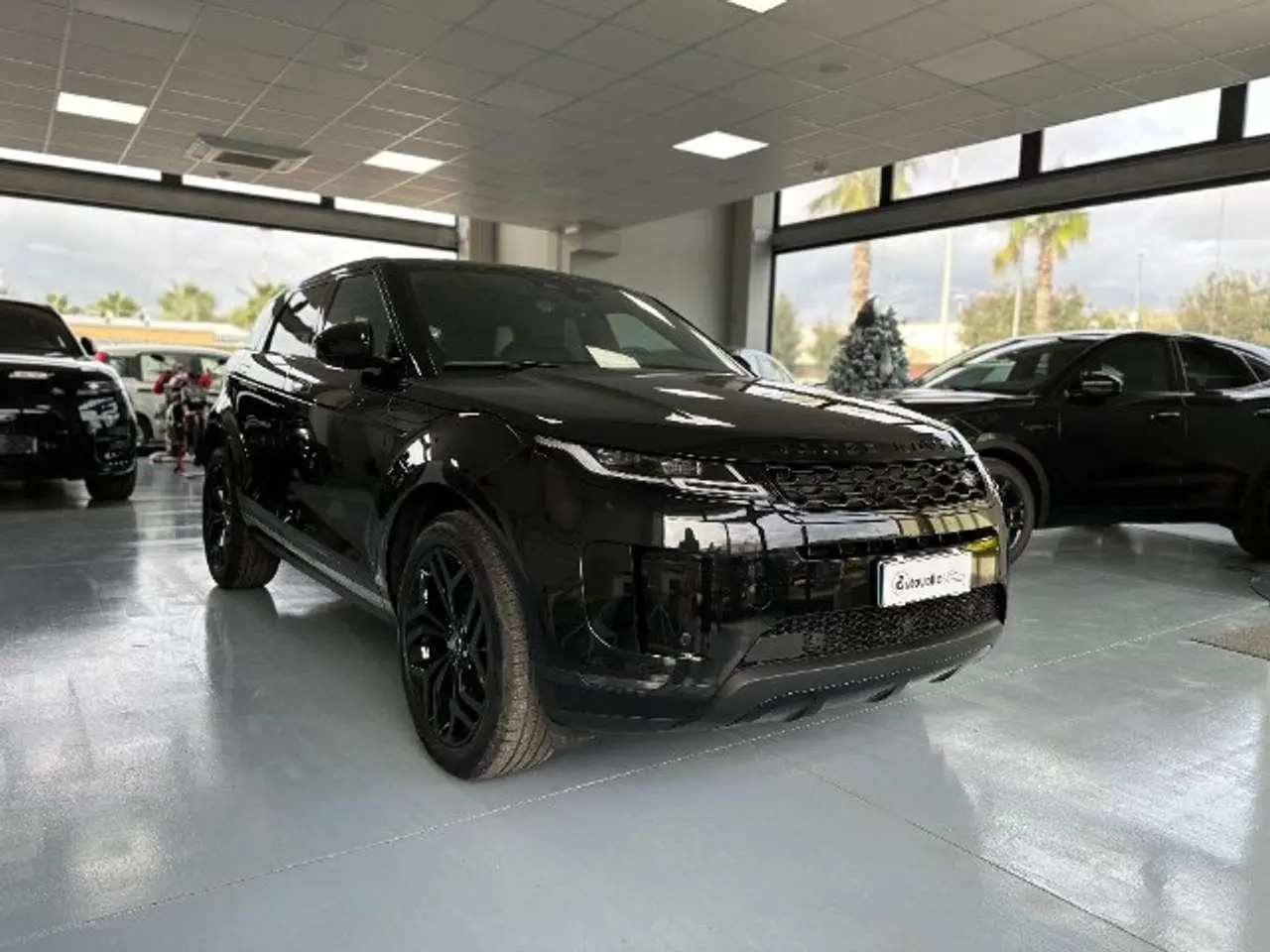 Photo 1 : Land Rover Range Rover Evoque 2023 Hybride