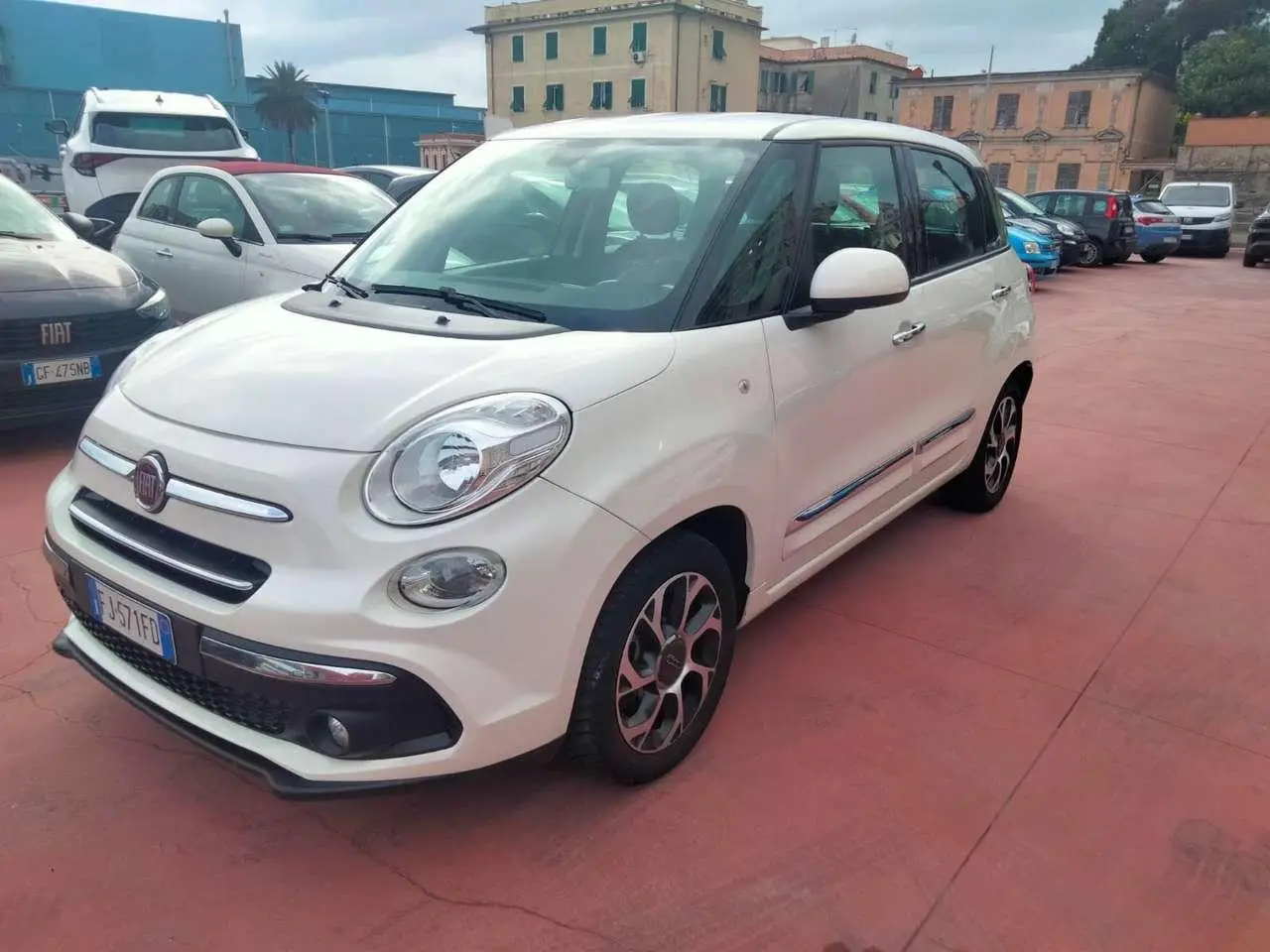 Photo 1 : Fiat 500l 2017 Petrol