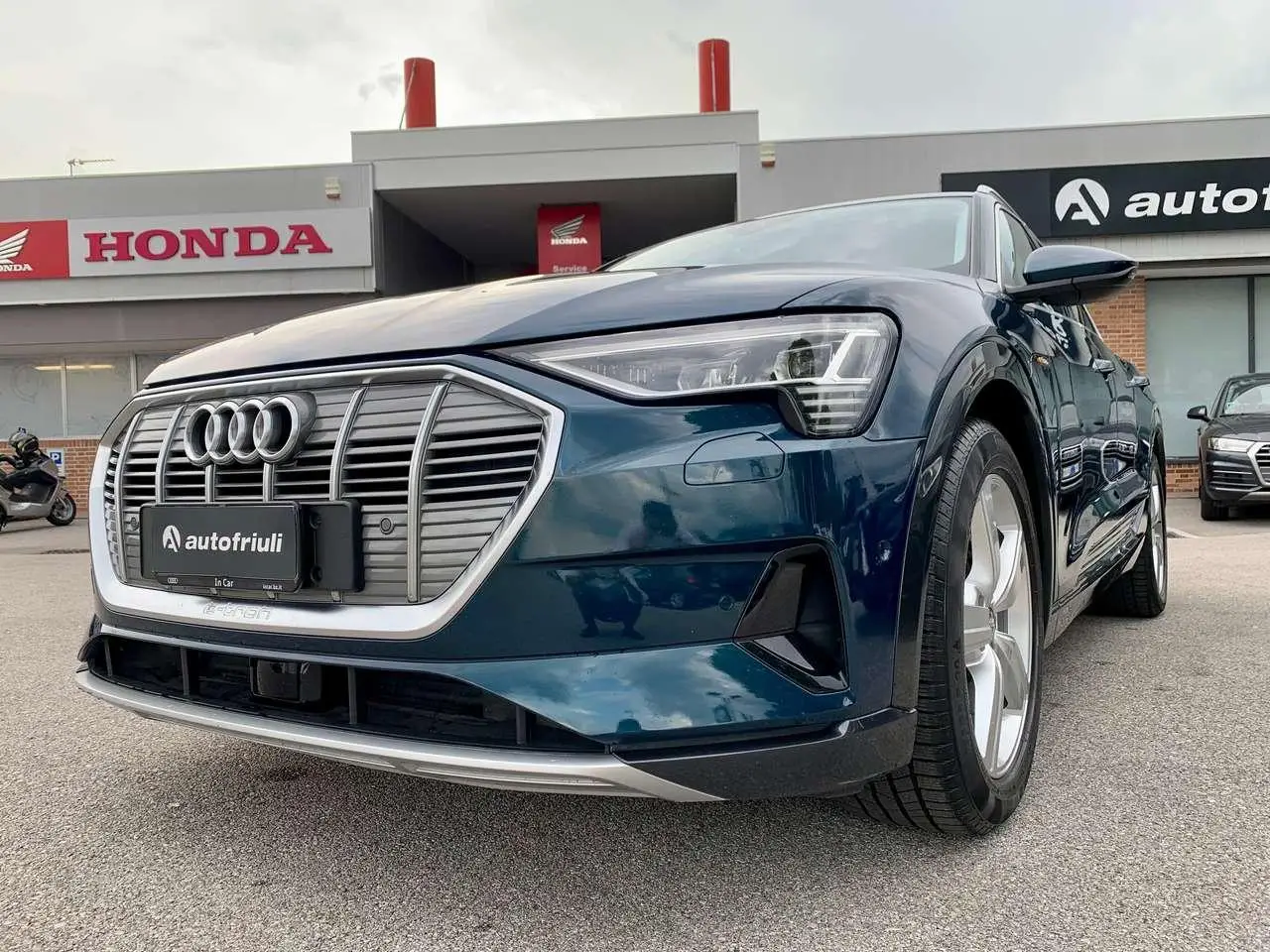 Photo 1 : Audi E-tron 2019 Electric