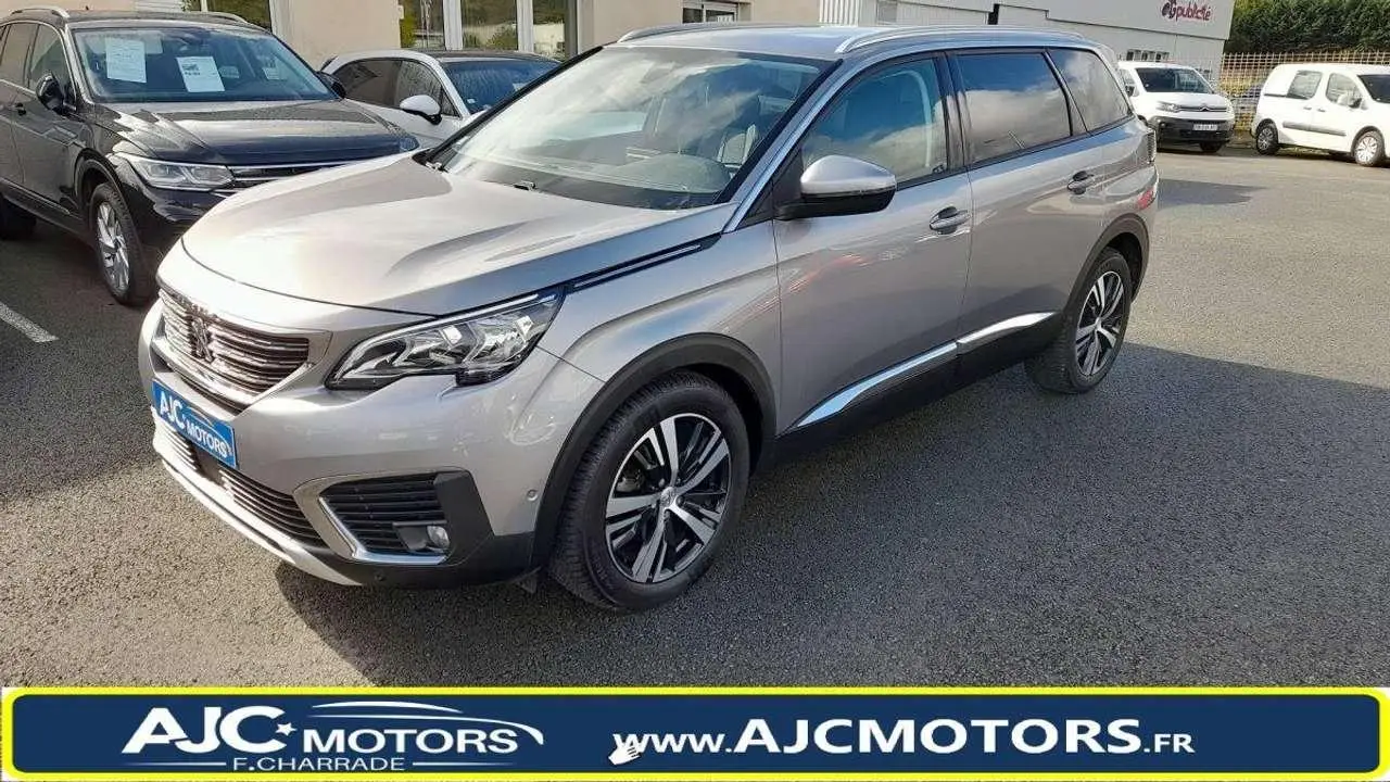 Photo 1 : Peugeot 5008 2019 Diesel