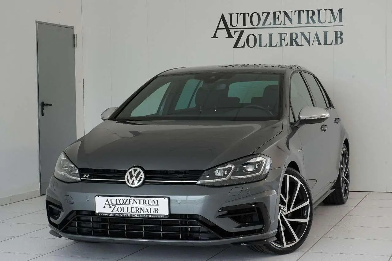 Photo 1 : Volkswagen Golf 2019 Essence