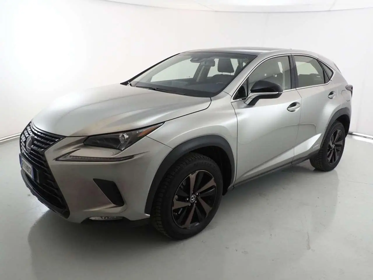 Photo 1 : Lexus Nx 2019 Hybrid