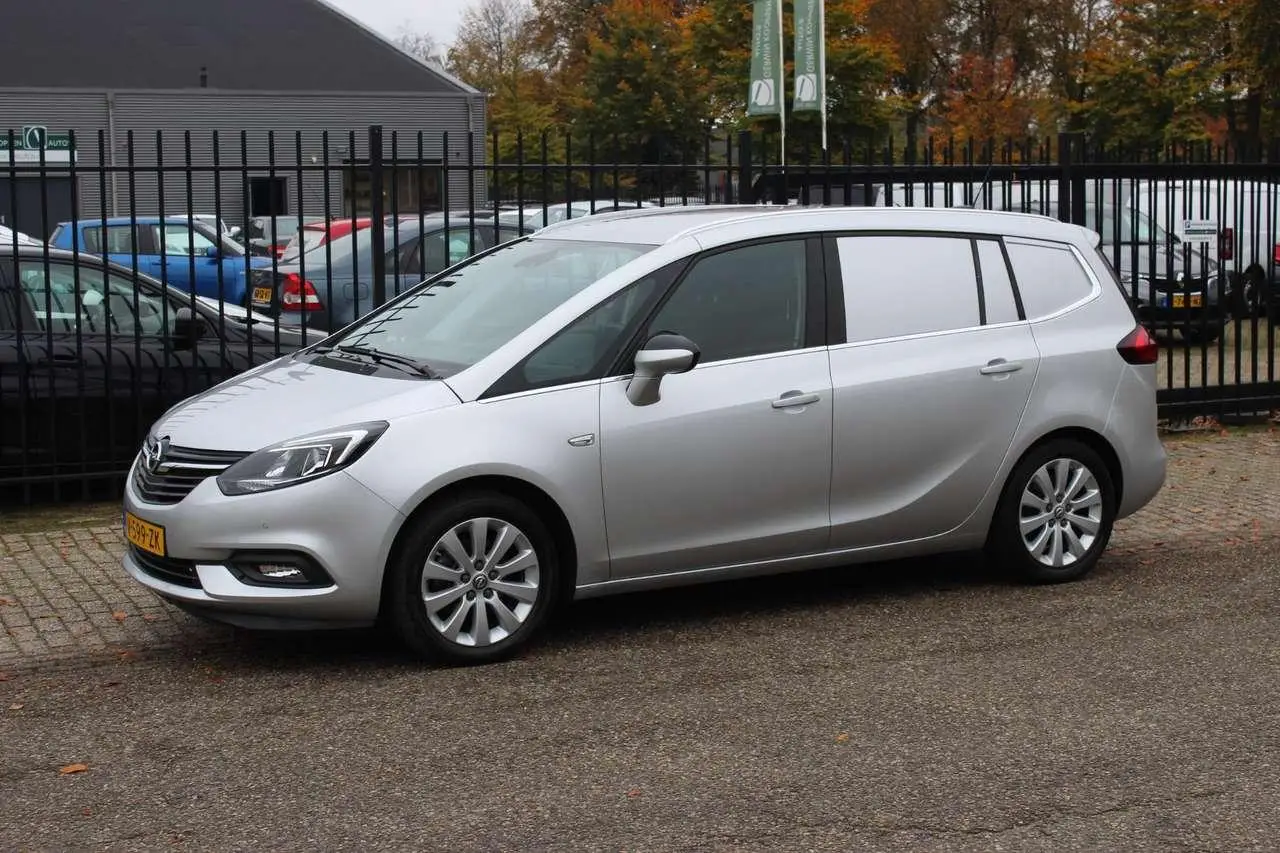 Photo 1 : Opel Zafira 2019 Diesel