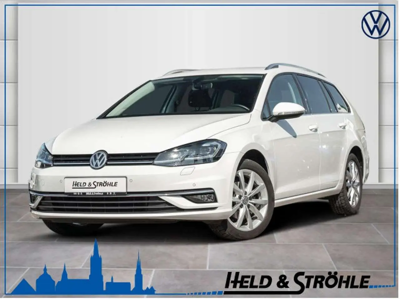 Photo 1 : Volkswagen Golf 2019 Petrol