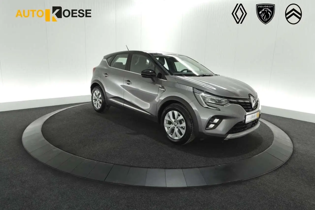 Photo 1 : Renault Captur 2022 Hybride