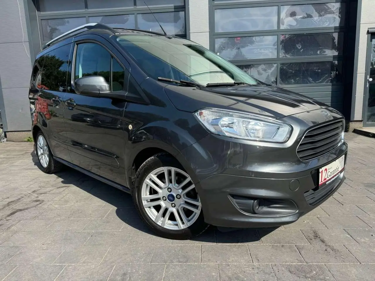 Photo 1 : Ford Tourneo 2017 Petrol