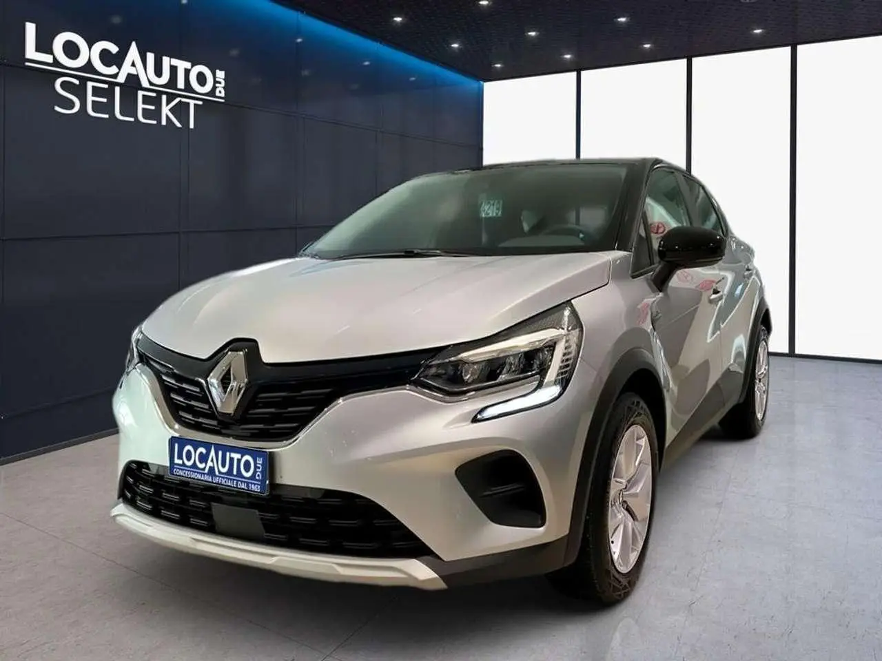 Photo 1 : Renault Captur 2024 Essence