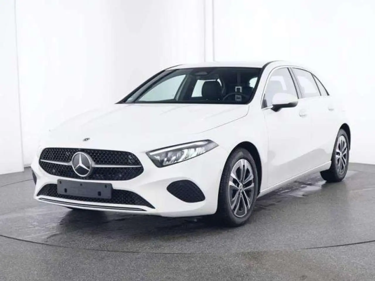 Photo 1 : Mercedes-benz Classe A 2023 Essence