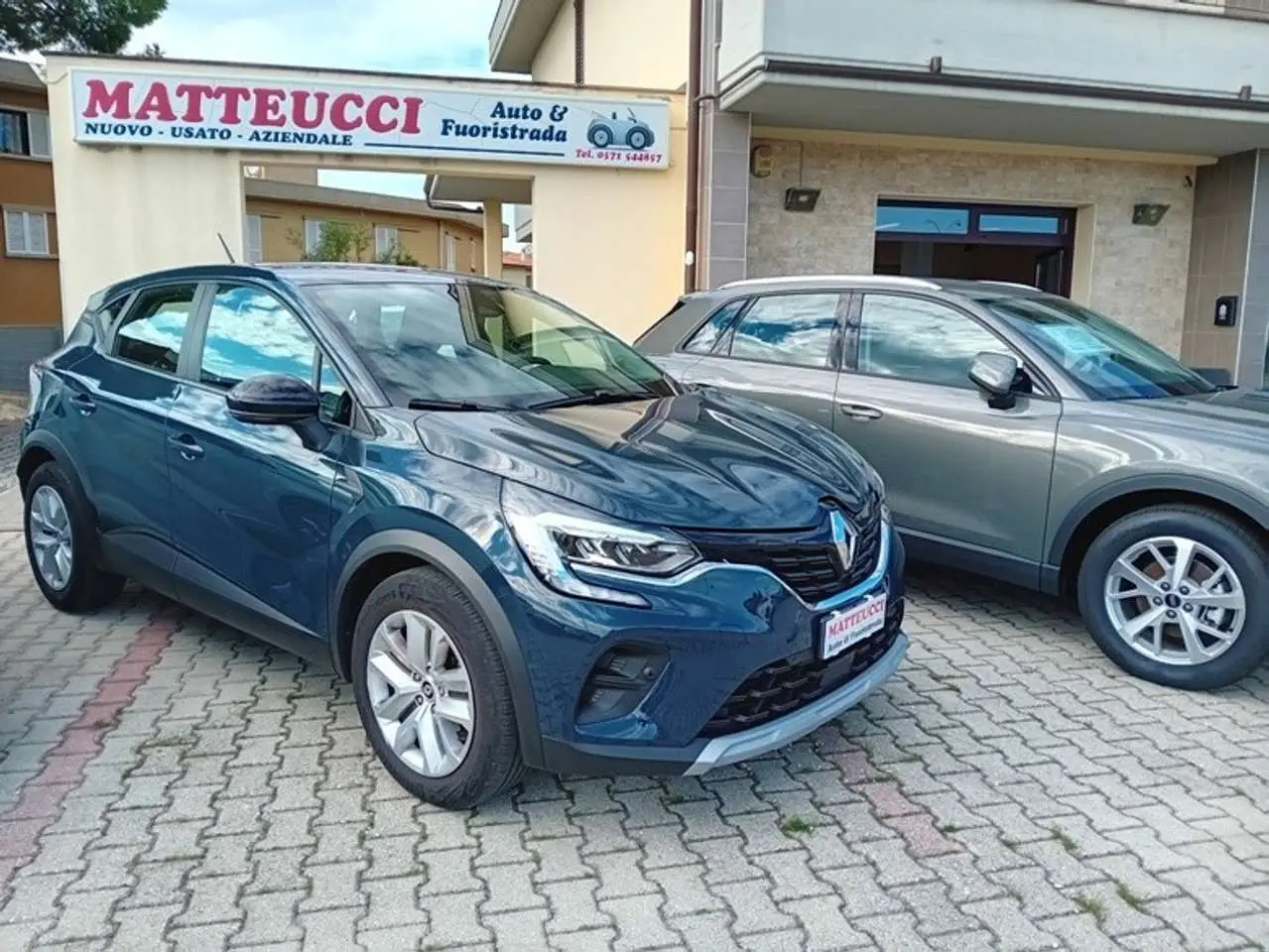 Photo 1 : Renault Captur 2021 Essence