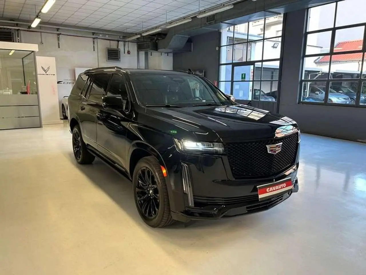 Photo 1 : Cadillac Escalade 2021 Petrol