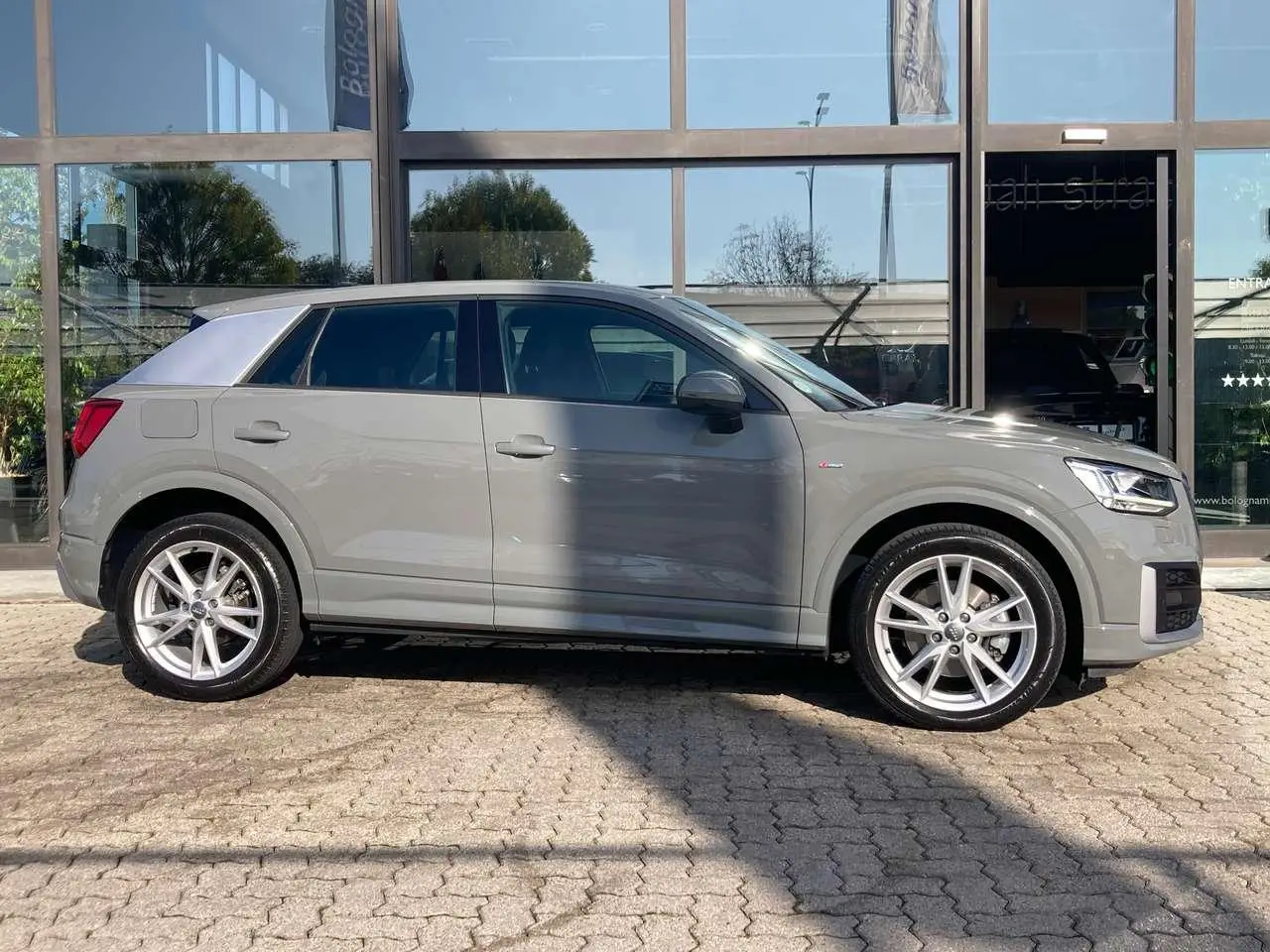 Photo 1 : Audi Q2 2018 Diesel