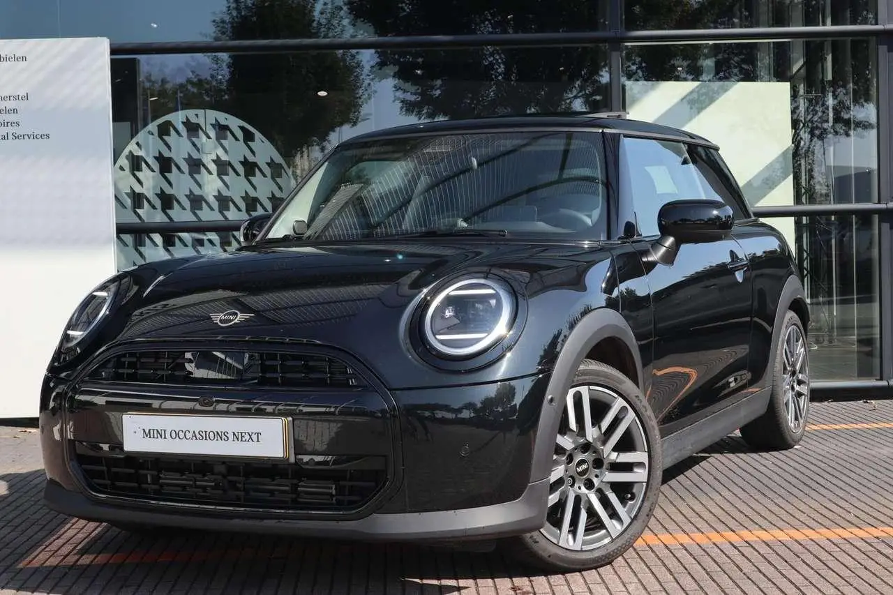 Photo 1 : Mini Cooper 2024 Essence