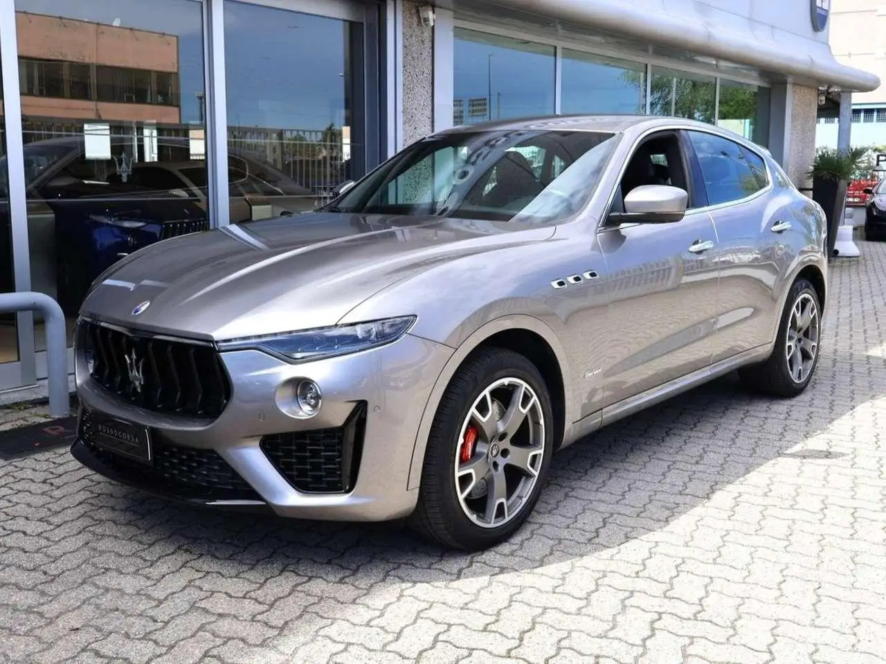 Photo 1 : Maserati Levante 2021 Essence