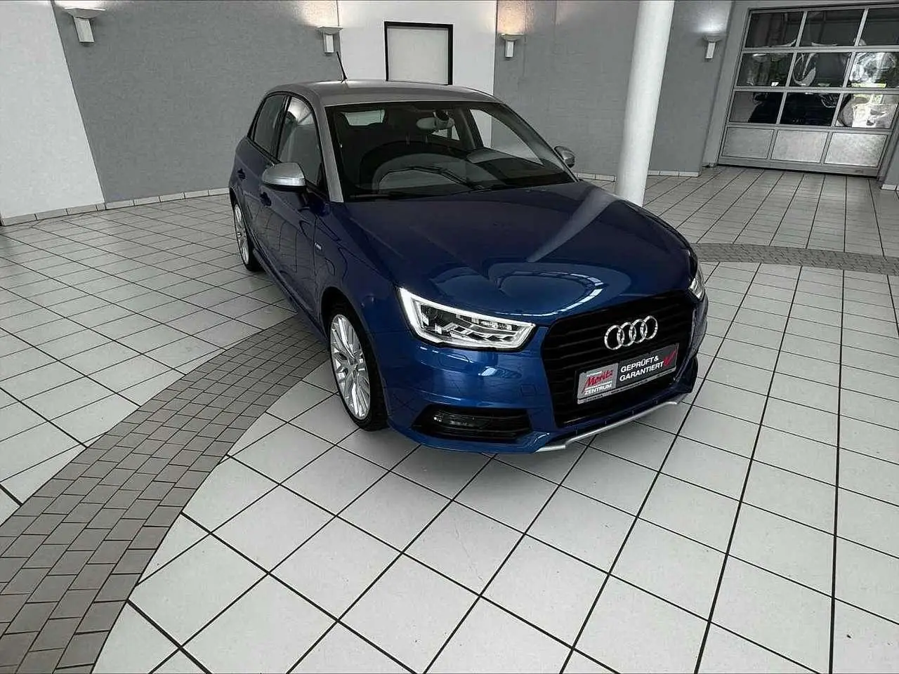 Photo 1 : Audi A1 2017 Essence