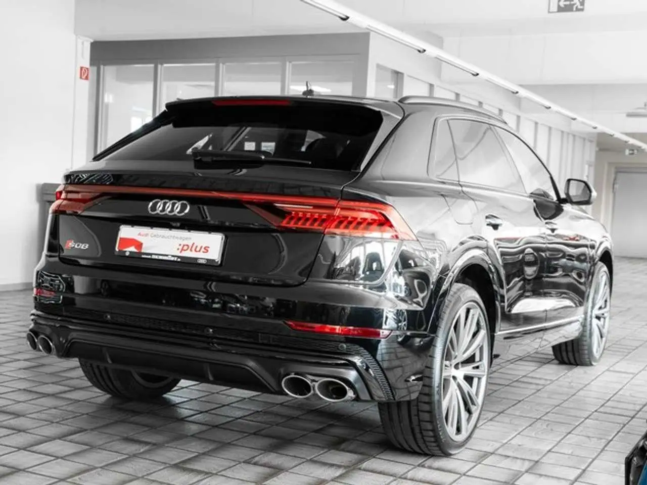 Photo 1 : Audi Sq8 2023 Essence